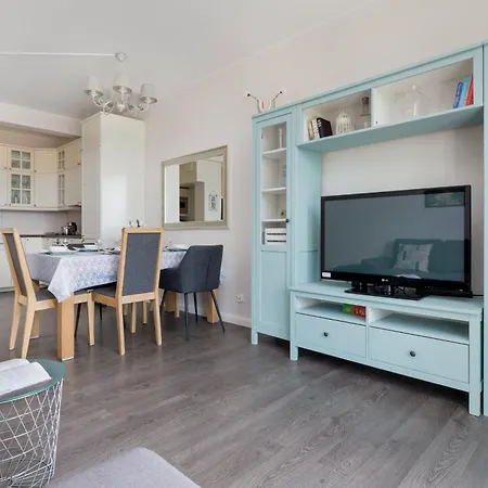 Nowoczesny W Spokojnej Okolicy Z Parkingiem By Rent Like Apartamento *